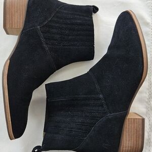 New Hush Puppies Black Suede Ankle Booties